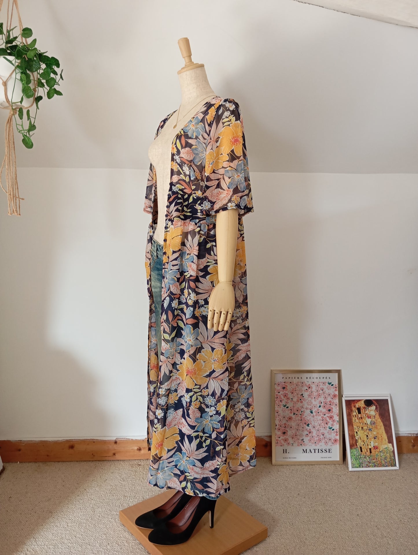Fabriqué en Italie Robe simple en tricot avec ceinture