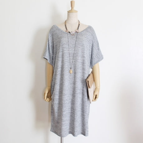 Robe en tricot oversize simple à Paris