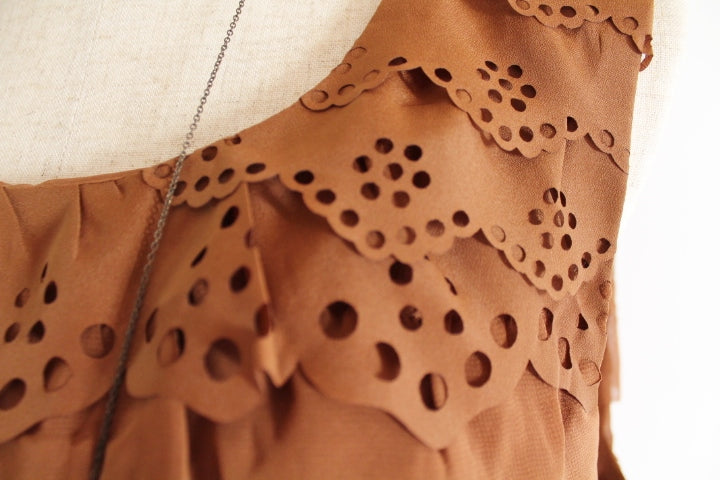 Deby Debo Robe à Volants en Dentelle Brodée