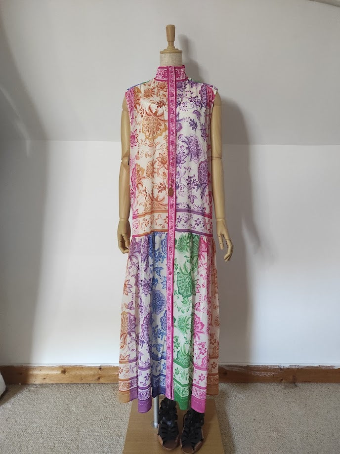 Paris Chemisier-robe à col montant avec imprimé coloré