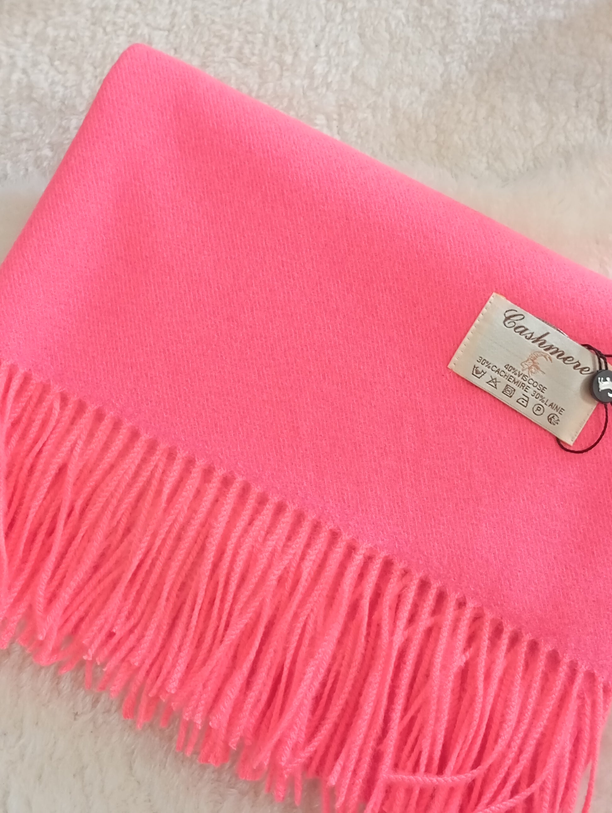 Écharpe en cachemire rose fluo cadeau Noël unisex – Paris Dressing