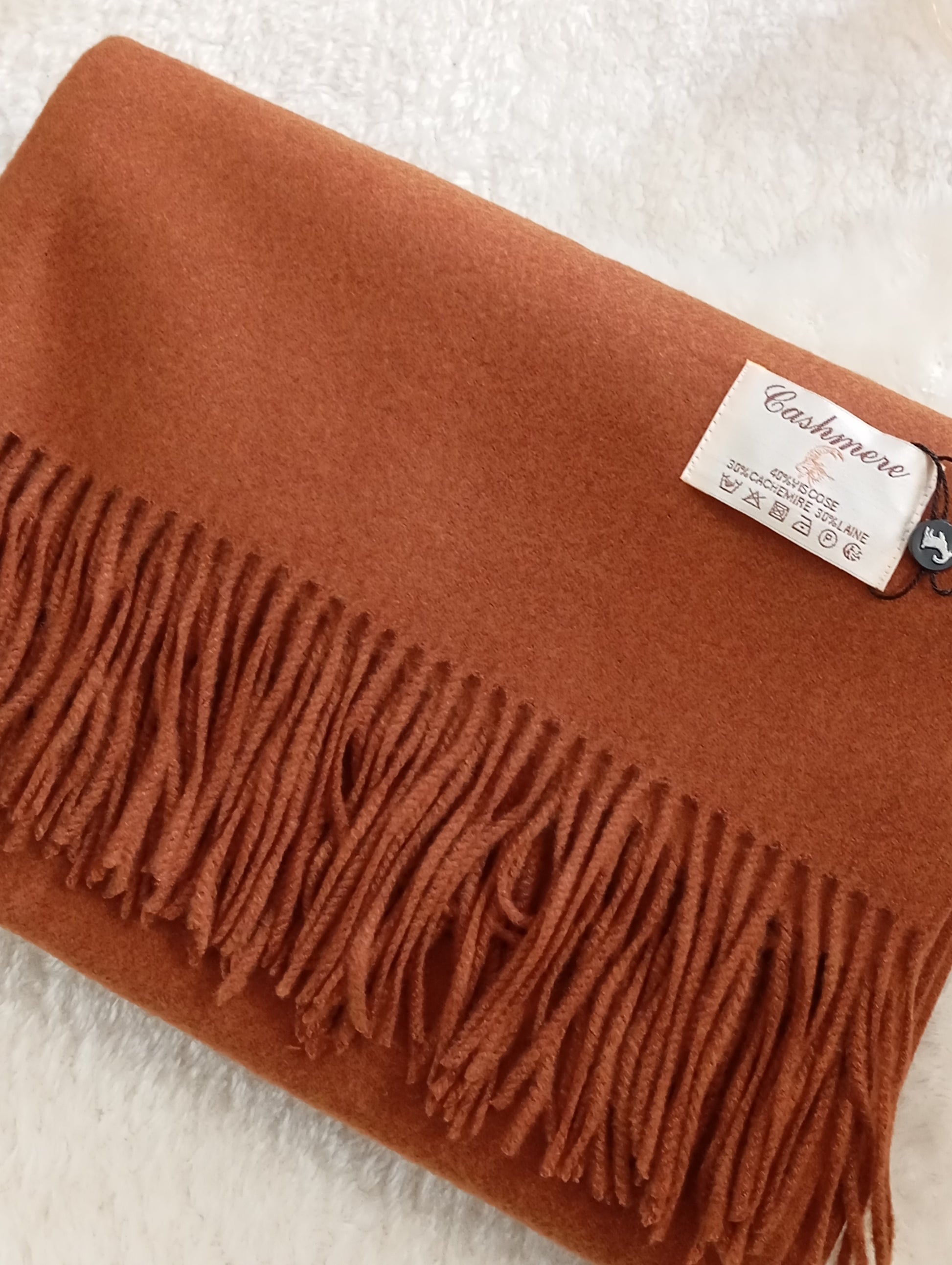 Écharpe en cachemire caramel unisex – Paris Dressing