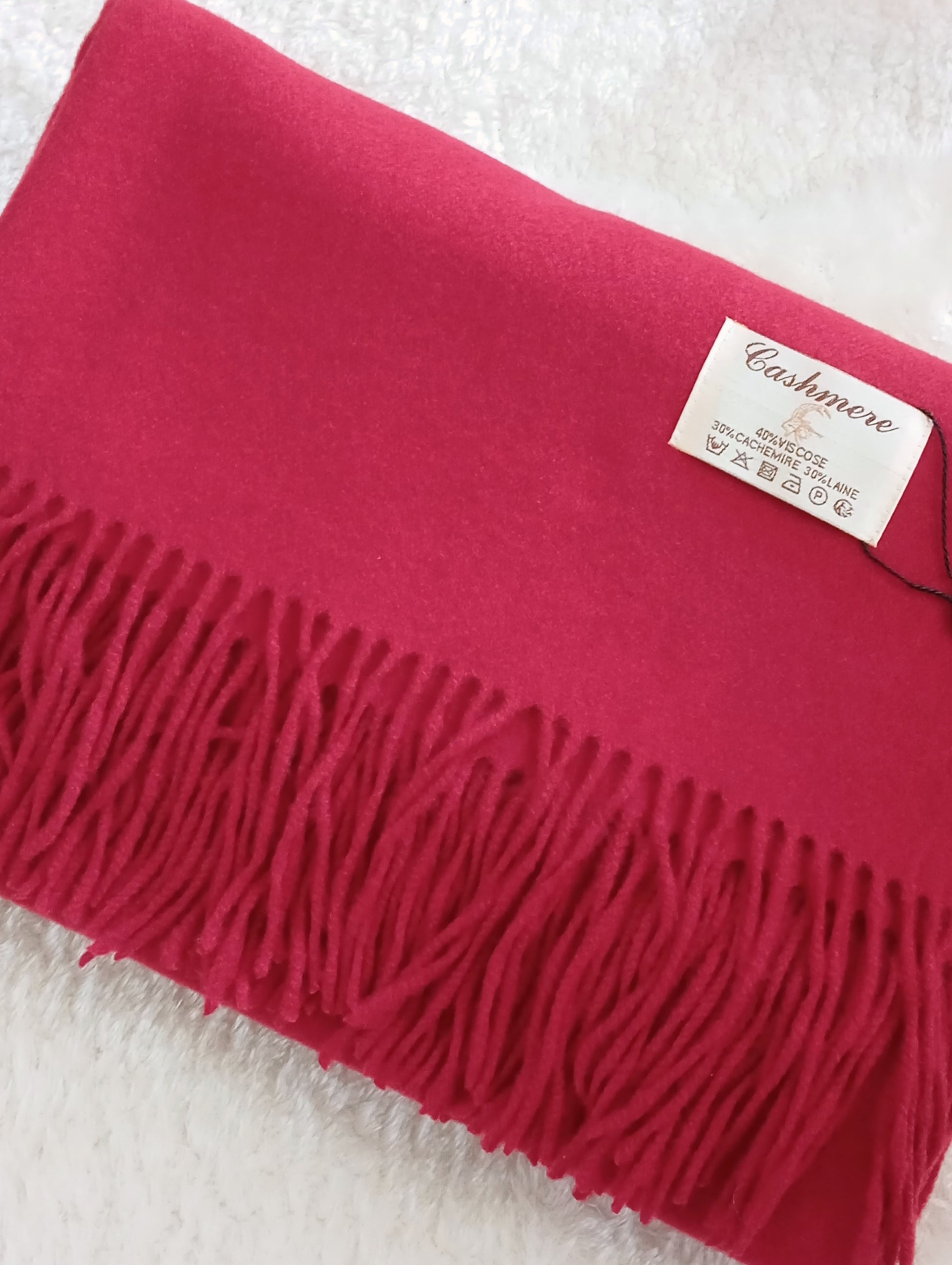 Écharpe en cachemire vin rouge belle et élégante femme – Paris Dressing
