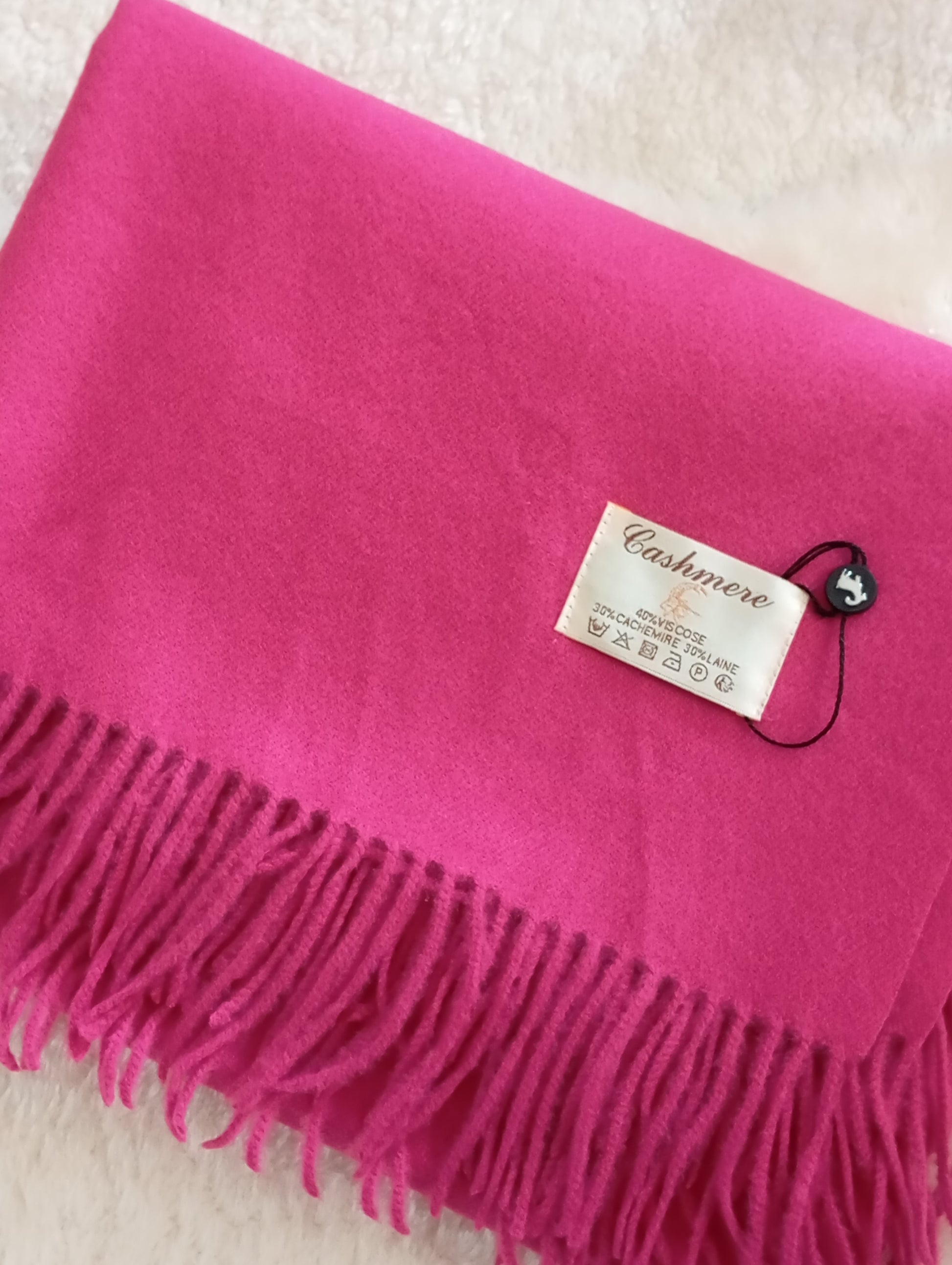 Écharpe en cachemire fushia foncé unisex – Paris Dressing