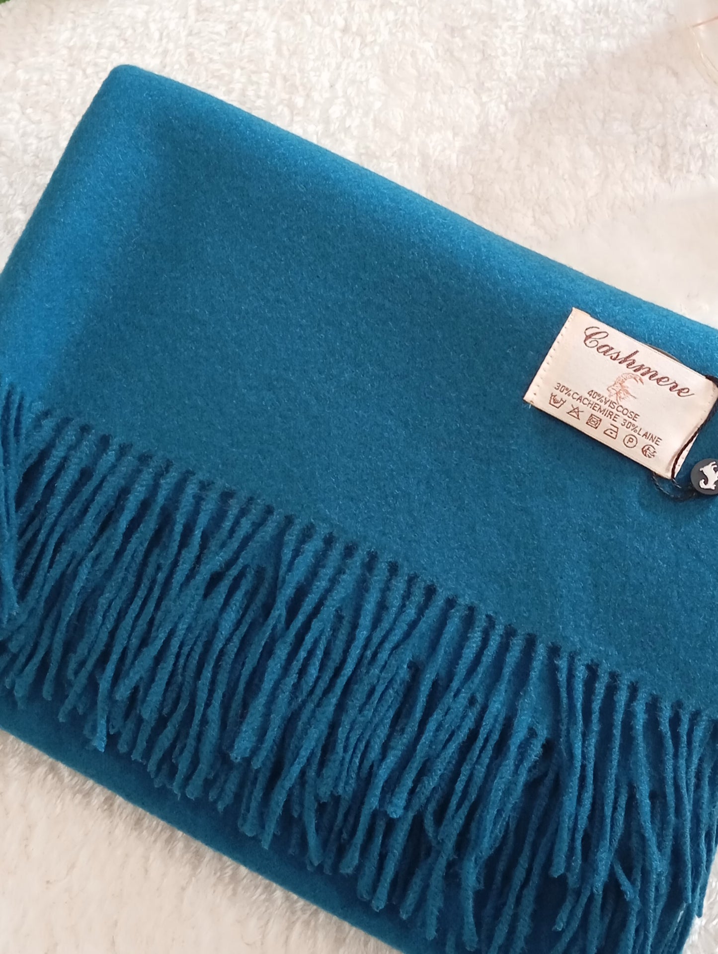 Écharpe en cachemire bleu canard belle et élégante femme – Paris Dressing