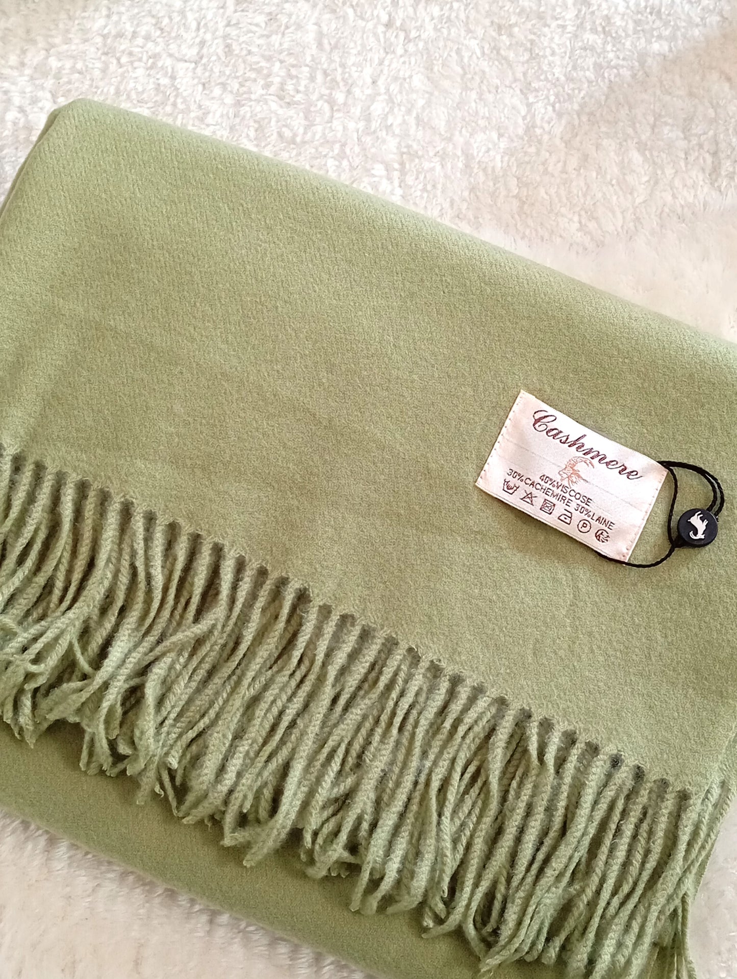 Écharpe en cachemire vert pomme douce et non irritante femme – Paris Dressing