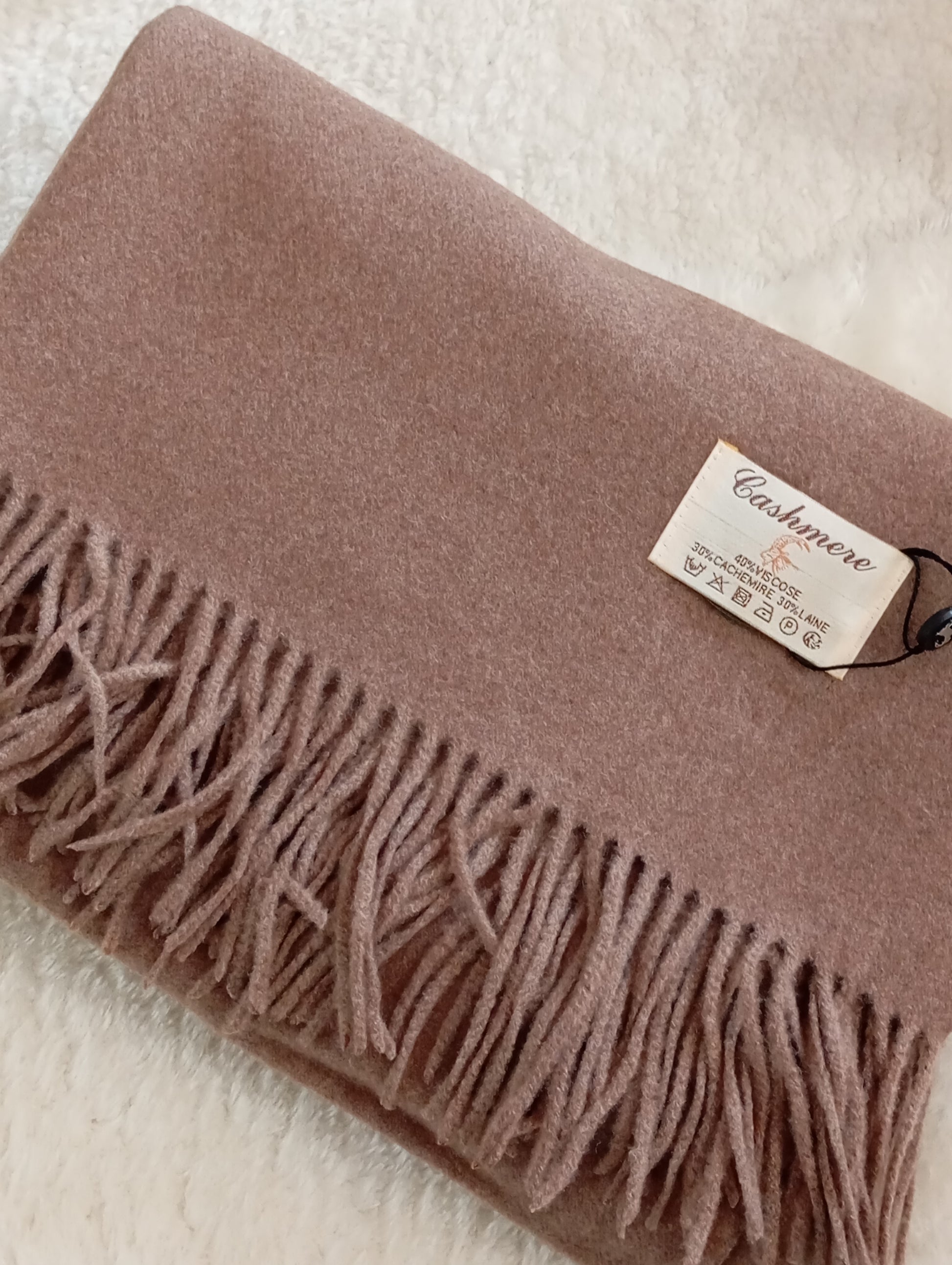 Écharpe en cachemire taupe belle et élégante femme – Paris Dressing