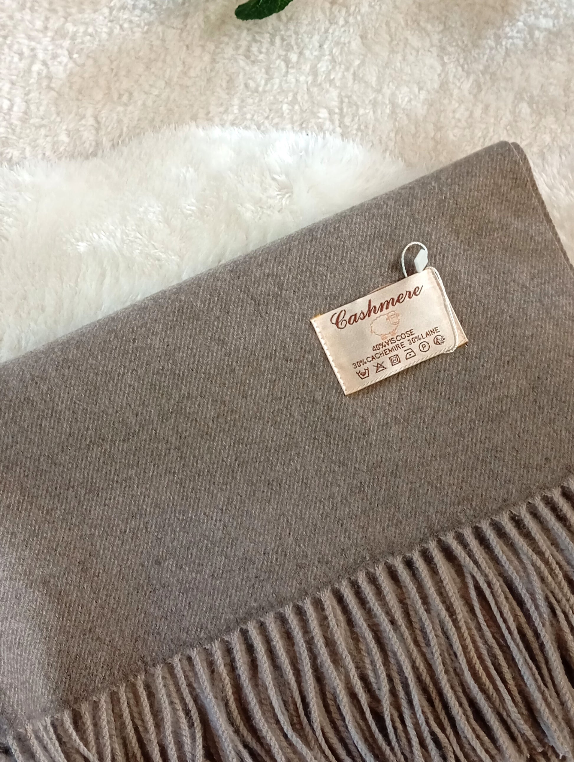 Étole cachemire gris colorado No.8 Paris Dressing - Écharpe femme nuance grise