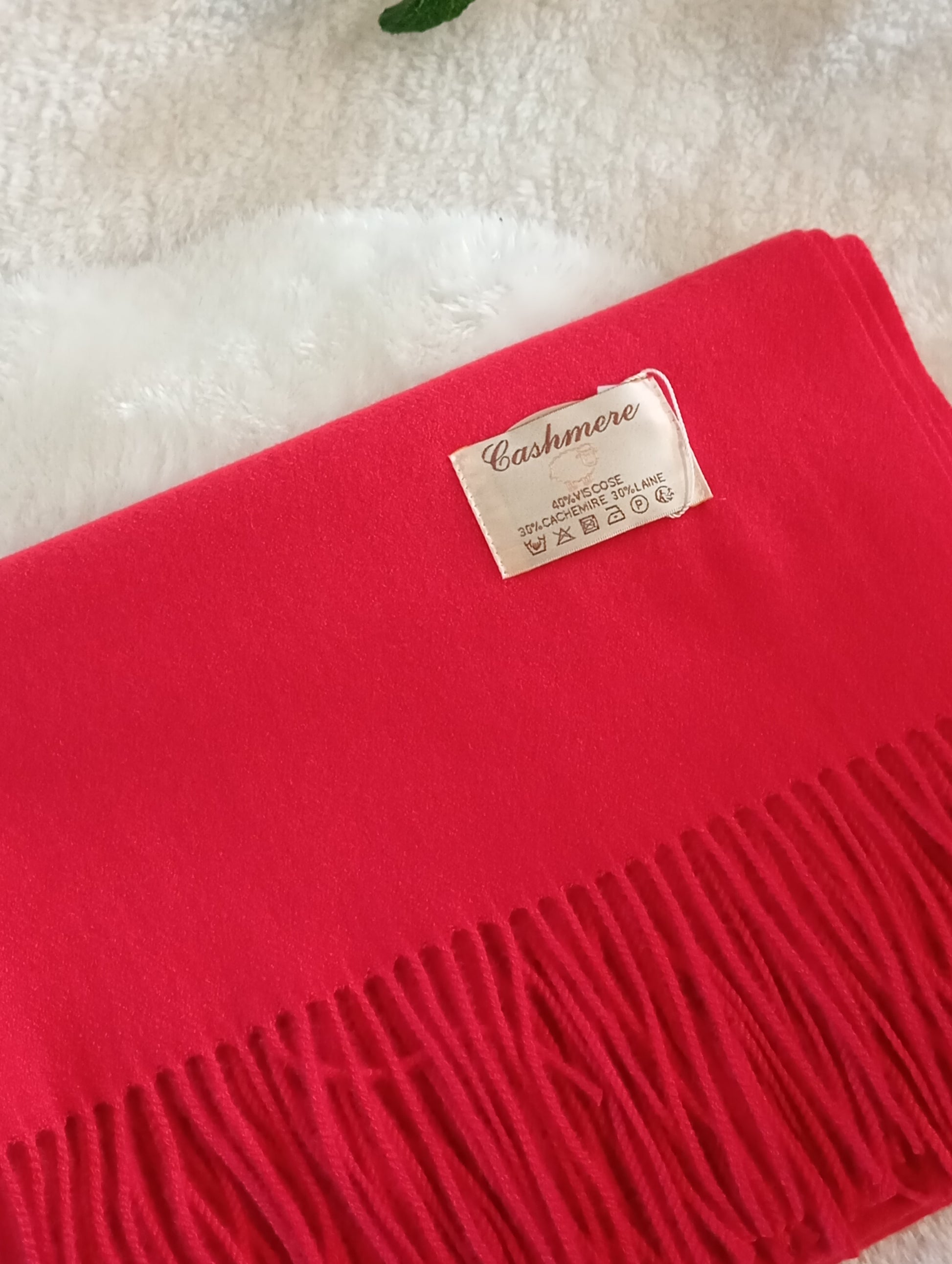Étole cachemire rouge No.11 Paris Dressing - Écharpe femme couleur vive éclatante
