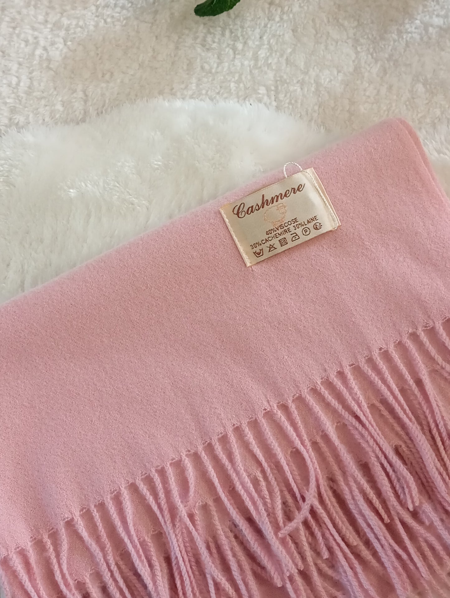 Étole cachemire rose No.14 Paris Dressing - Écharpe femme couleur féminine douce