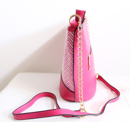 *Sac bandoulière en maille x simili cuir avec chaîne